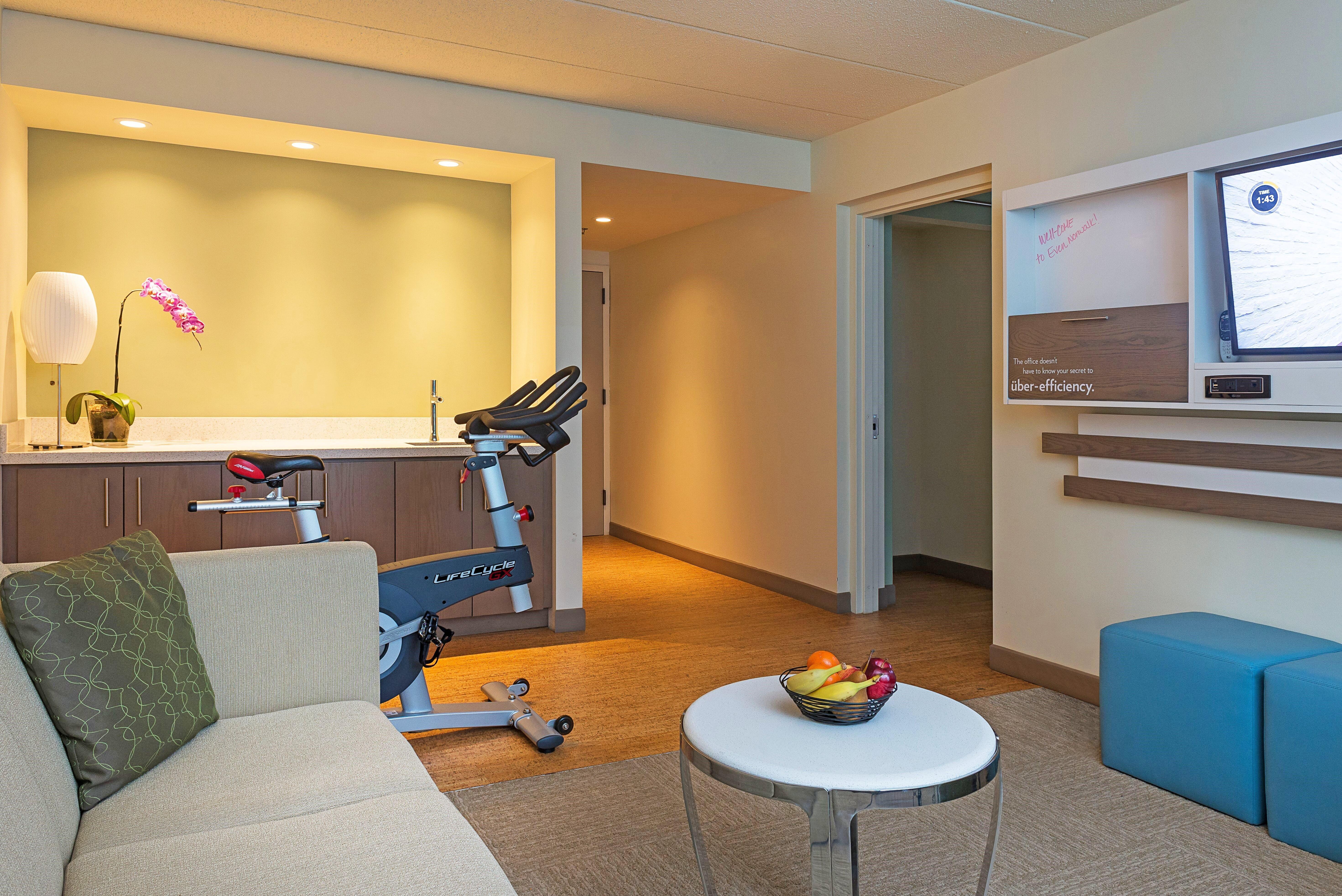 Even Hotel Norwalk By Ihg מראה חיצוני תמונה